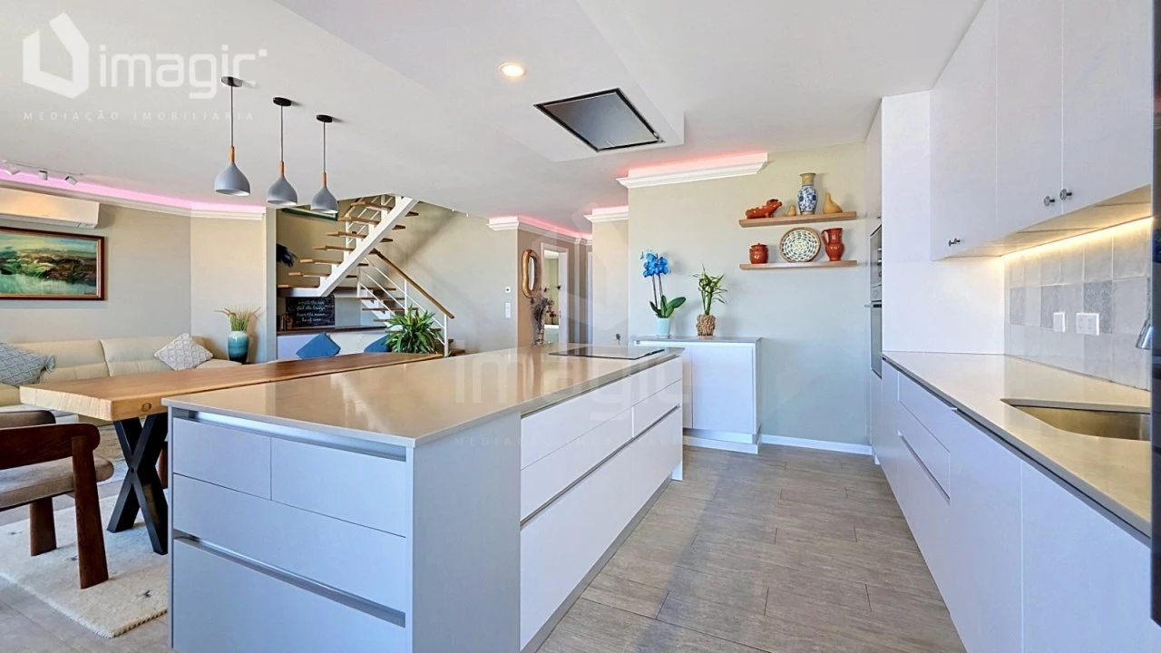 Apartamento T4 para Venda em Ericeira Foto 8