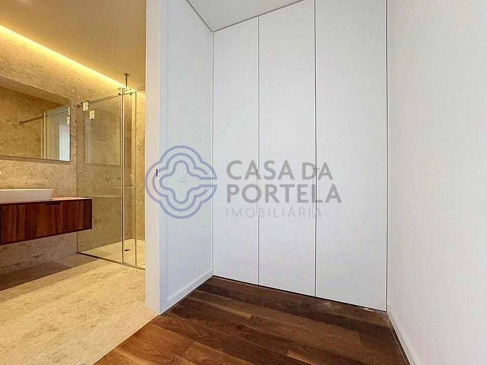 Apartamento T1 para Venda em Cidade da Maia Foto 11