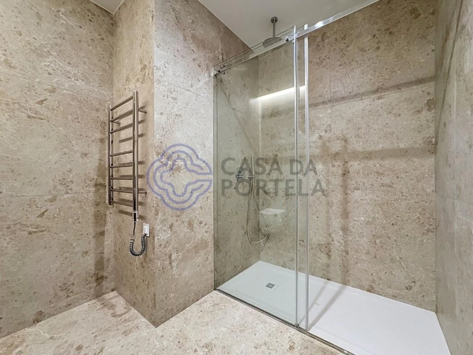 Apartamento T1 para Venda em Cidade da Maia Foto 16