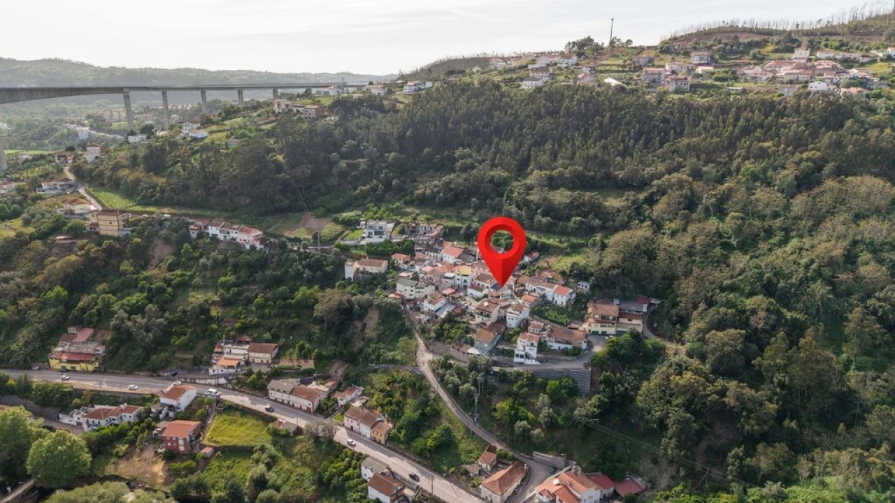 Moradia T3 para Venda em Ceira Foto 15