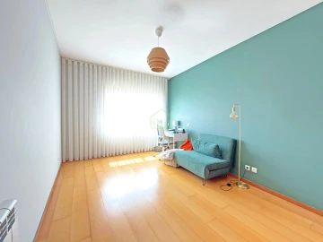 Apartamento T3 para Venda em Póvoa de Varzim, Beiriz e Argivai