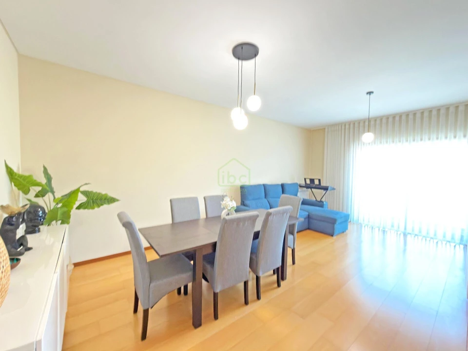 Apartamento T3 para Venda em Póvoa de Varzim, Beiriz e Argivai Foto 1