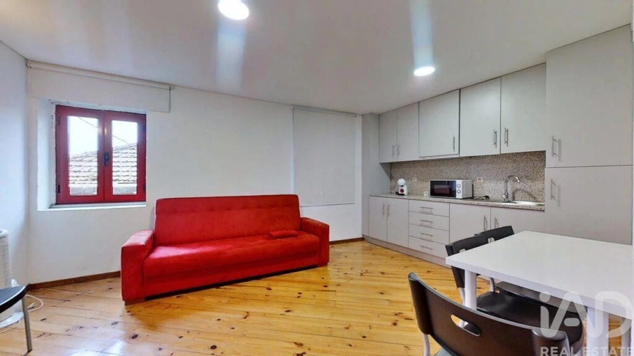 Prédio para Venda em Ruivães e Campos Foto 15