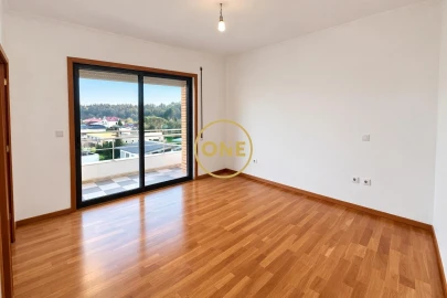 Apartamento T3 para Venda em Vila Nova de Famalicão e Calendário