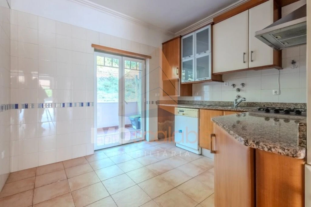 Apartamento T3 para Venda em Romeira e Várzea Foto 12