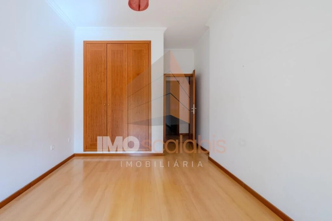 Apartamento T3 para Venda em Romeira e Várzea Foto 19