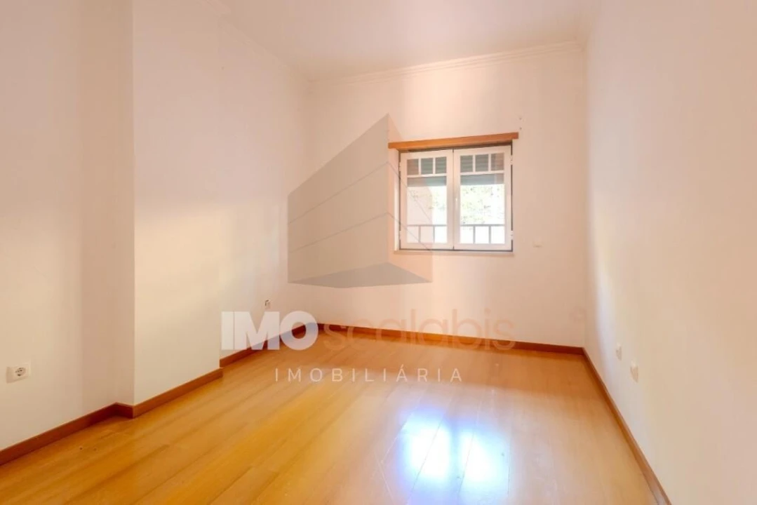 Apartamento T3 para Venda em Romeira e Várzea Foto 16