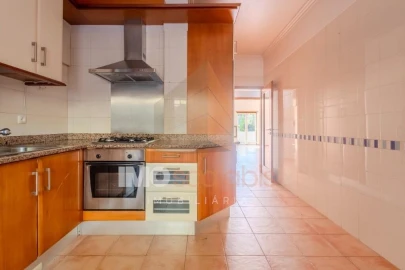 Apartamento T3 para Venda em Romeira e Várzea