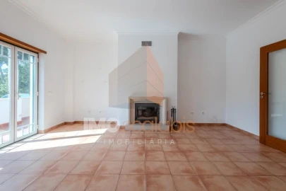 Apartamento T3 para Venda em Romeira e Várzea