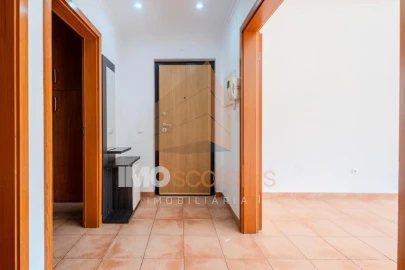 Apartamento T3 para Venda em Romeira e Várzea
