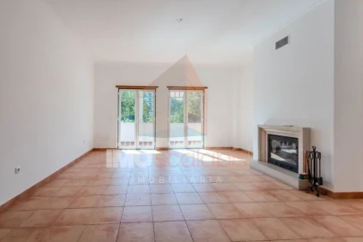Apartamento T3 para Venda em Romeira e Várzea