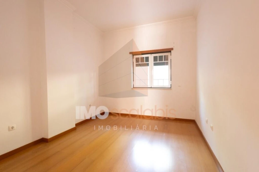 Apartamento T3 para Venda em Romeira e Várzea Foto 17