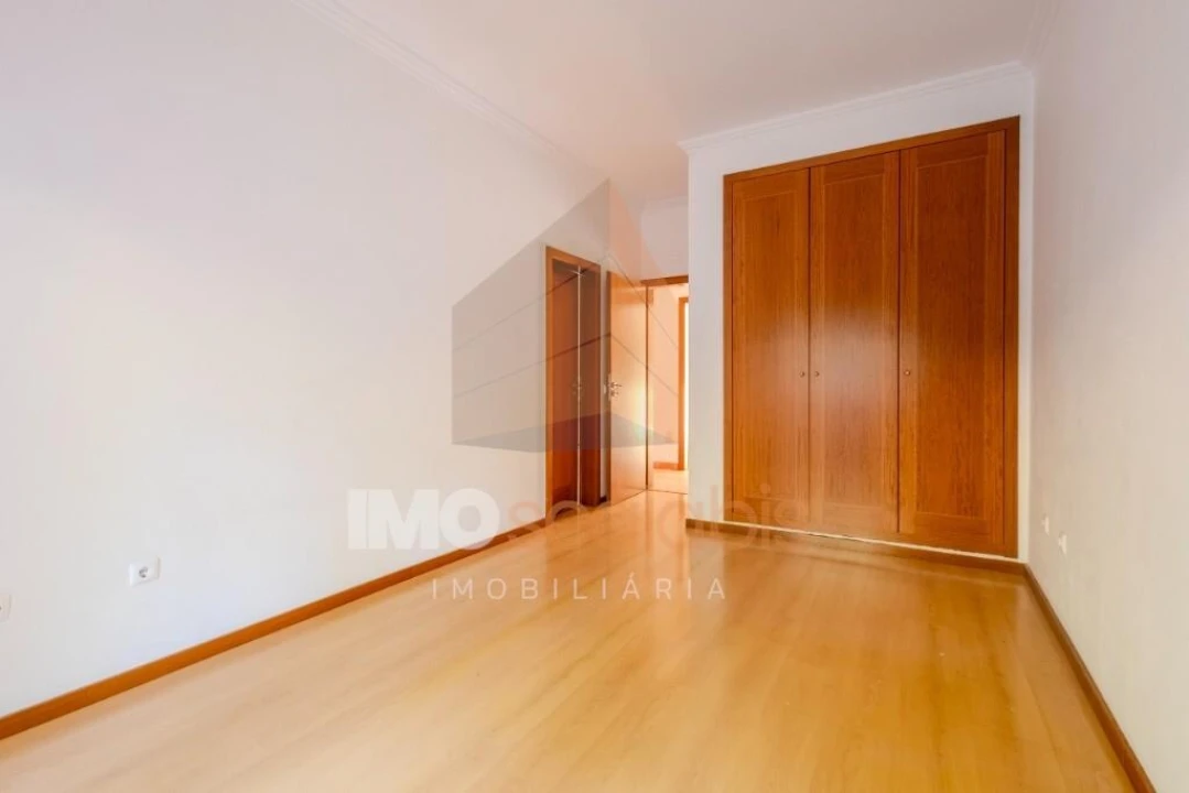 Apartamento T3 para Venda em Romeira e Várzea Foto 22