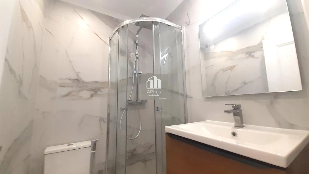 Apartamento T3 para Venda em Laranjeiro e Feijó Foto 27
