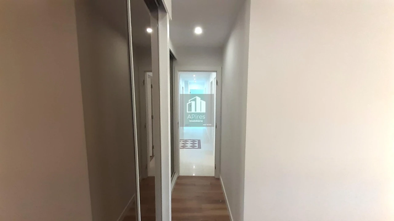Apartamento T3 para Venda em Laranjeiro e Feijó Foto 14