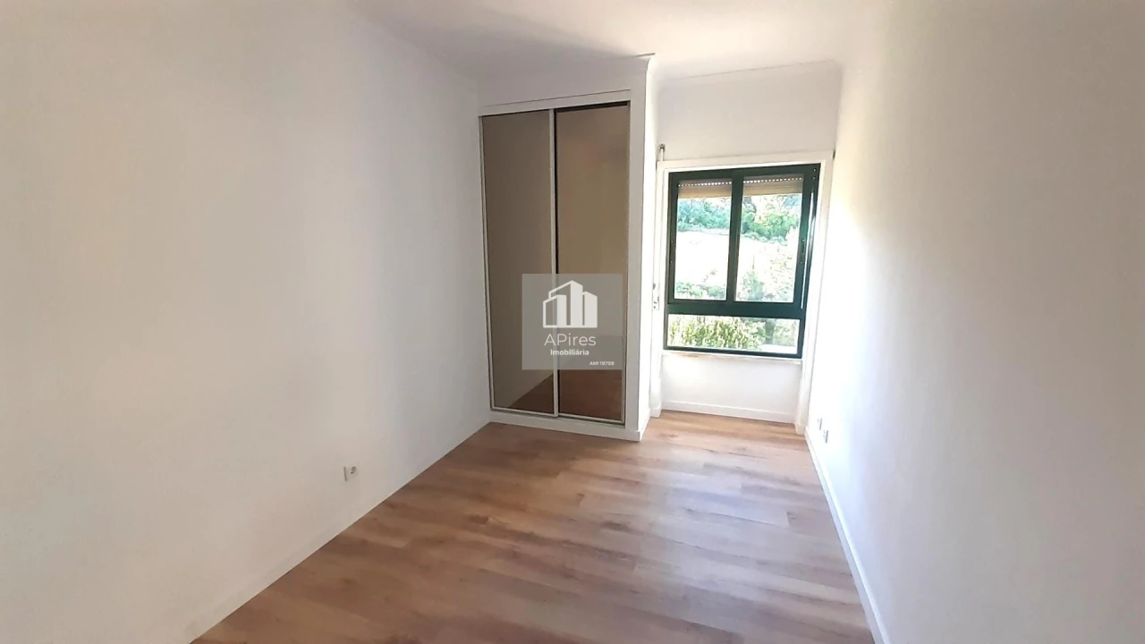 Apartamento T3 para Venda em Laranjeiro e Feijó Foto 21