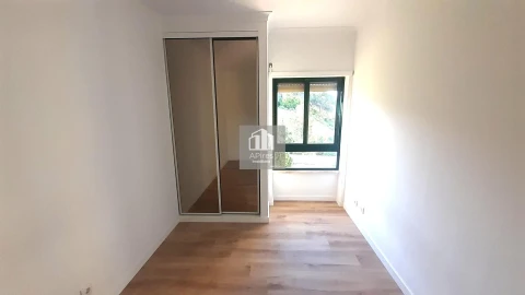 Apartamento T3 para Venda em Laranjeiro e Feijó