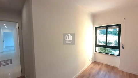 Apartamento T3 para Venda em Laranjeiro e Feijó