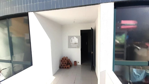 Apartamento T3 para Venda em Laranjeiro e Feijó
