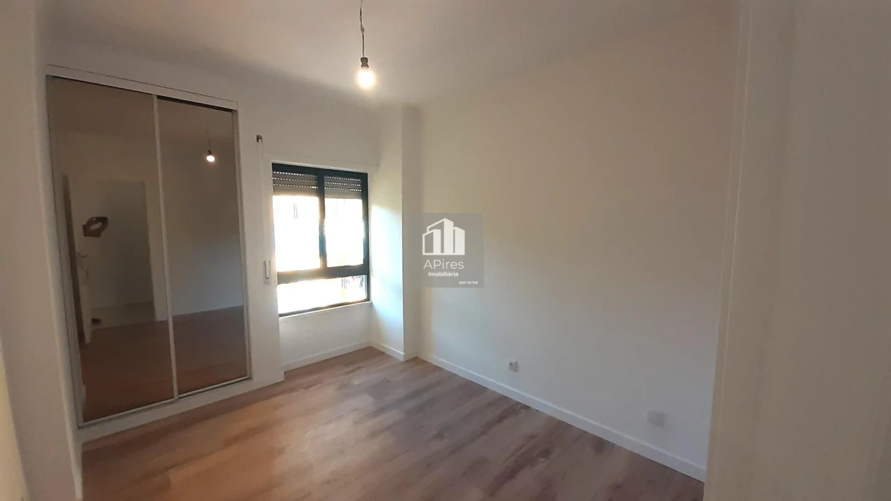 Apartamento T3 para Venda em Laranjeiro e Feijó Foto 16