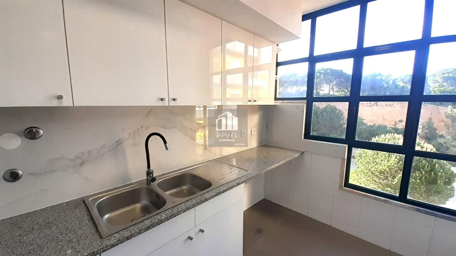 Apartamento T3 para Venda em Laranjeiro e Feijó Foto 4