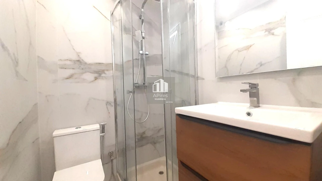 Apartamento T3 para Venda em Laranjeiro e Feijó Foto 26