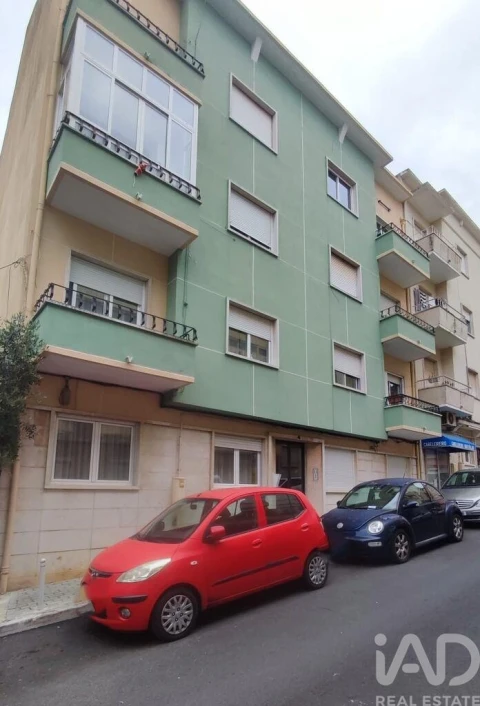 Apartamento T2 para Venda em Queluz e Belas