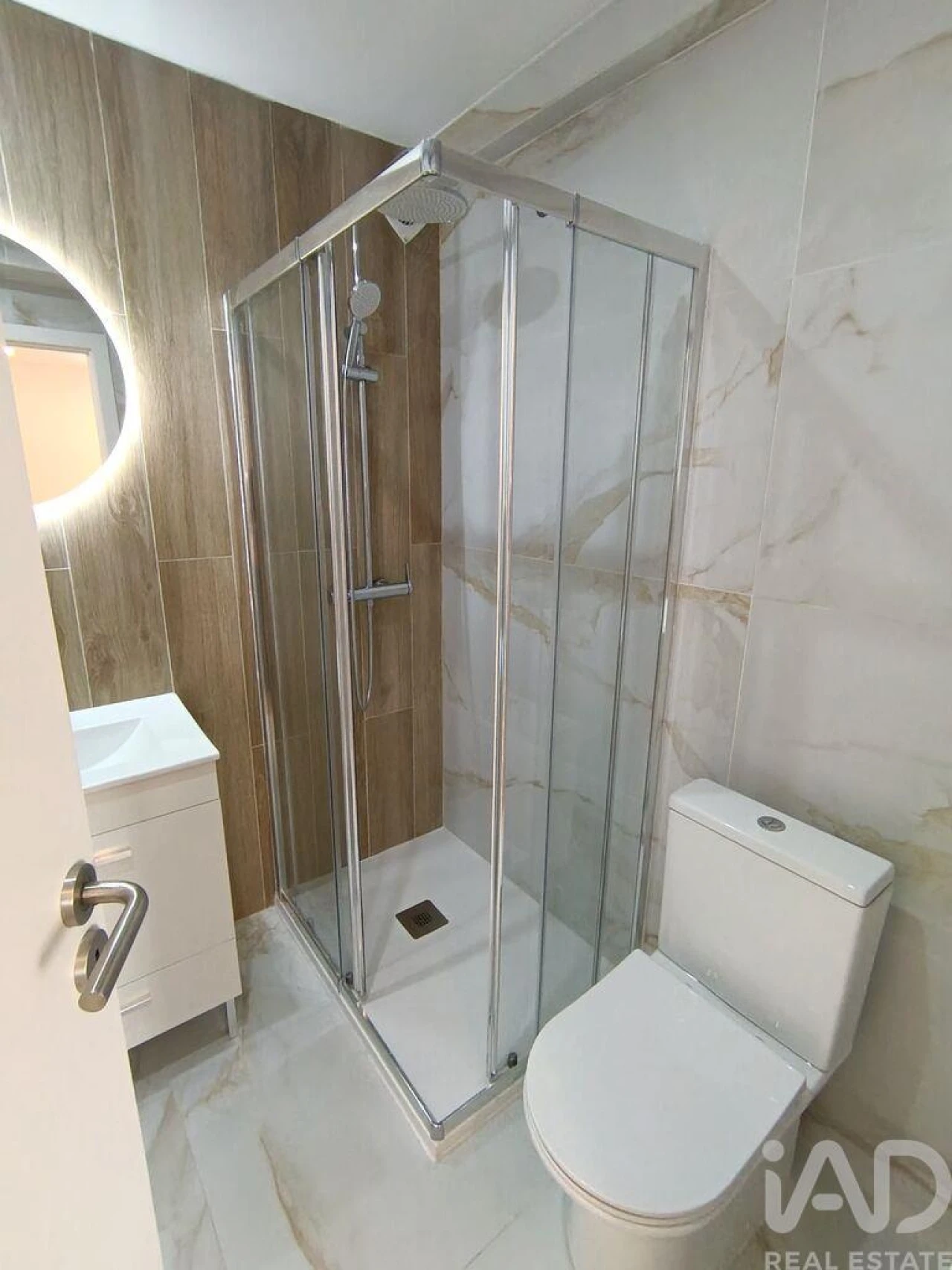 Apartamento T2 para Venda em Queluz e Belas Foto 5