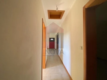 Moradia T4 para Venda em Azias