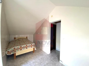 Moradia T4 para Venda em Azias