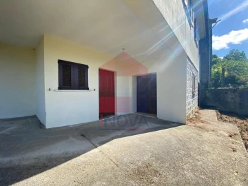 Moradia T4 para Venda em Azias