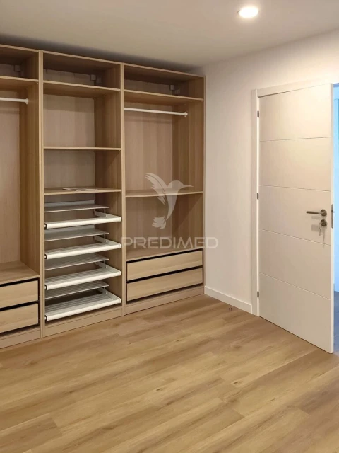 Apartamento T3 para Venda em Delães