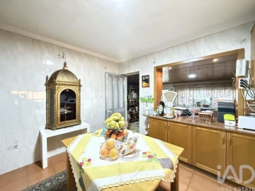 Moradia T3 para Venda em Oiã