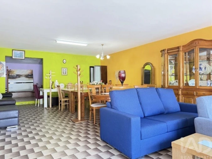 Moradia T3 para Venda em Oiã Foto 3