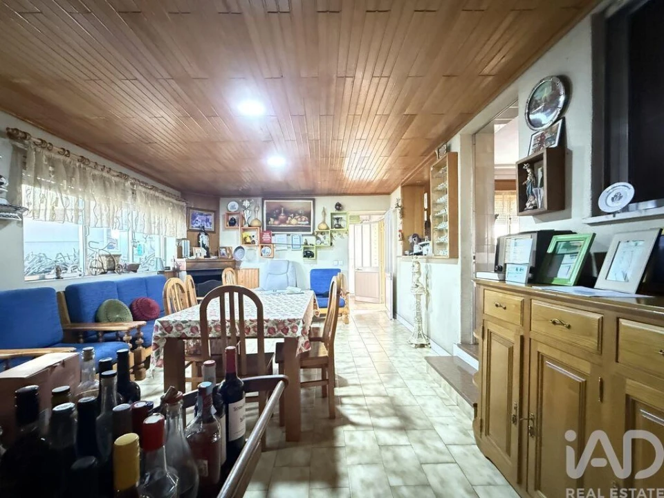 Moradia T3 para Venda em Oiã Foto 23
