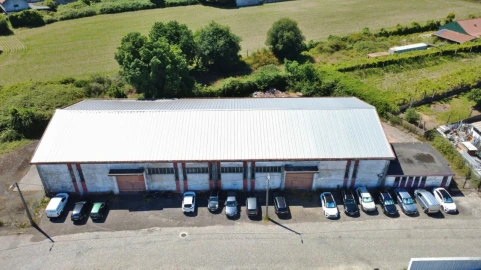 Armazém para Venda em Castêlo da Maia