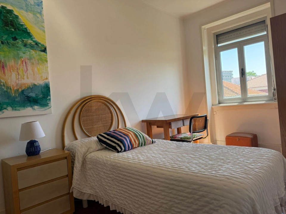 Apartamento T5 para Arrendamento em Campo de Ourique Foto 5