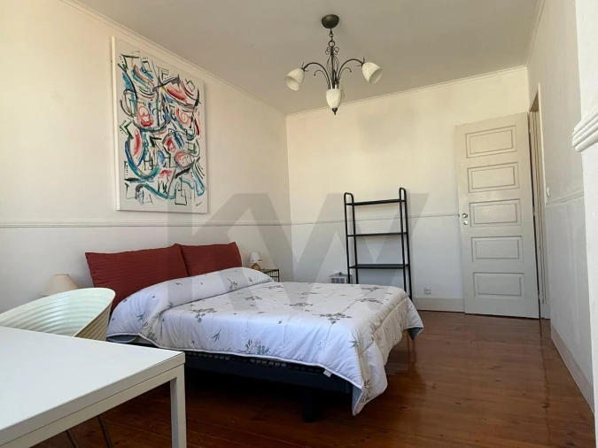 Apartamento T5 para Arrendamento em Campo de Ourique Foto 9