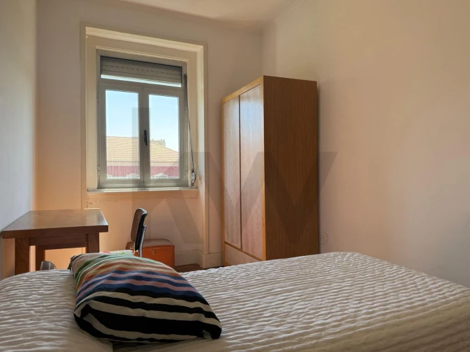 Apartamento T5 para Arrendamento em Campo de Ourique Foto 6