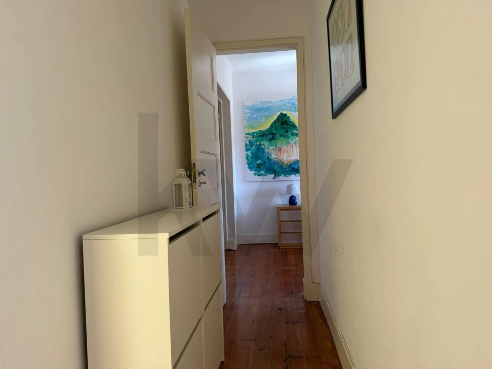 Apartamento T5 para Arrendamento em Campo de Ourique Foto 4