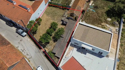Moradia T2 para Venda em Manique do Intendente, Vila Nova de São Pedro e Maçussa