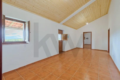 Moradia T3 para Arrendamento em Luzianes-Gare
