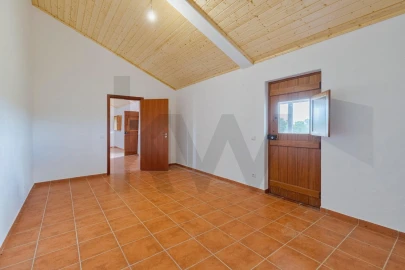 Moradia T3 para Arrendamento em Luzianes-Gare
