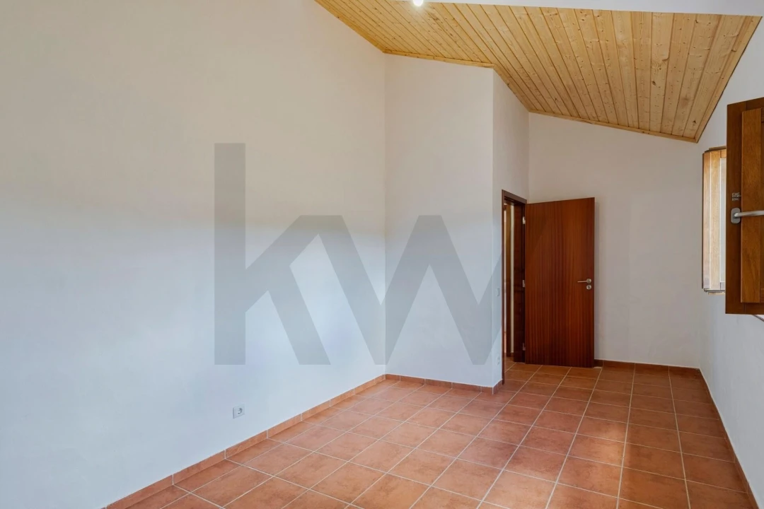 Moradia T3 para Arrendamento em Luzianes-Gare Foto 29
