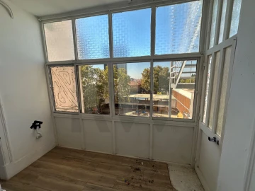 Apartamento T5 para Venda em Campolide