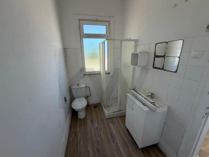 Apartamento T5 para Venda em Campolide Foto 22