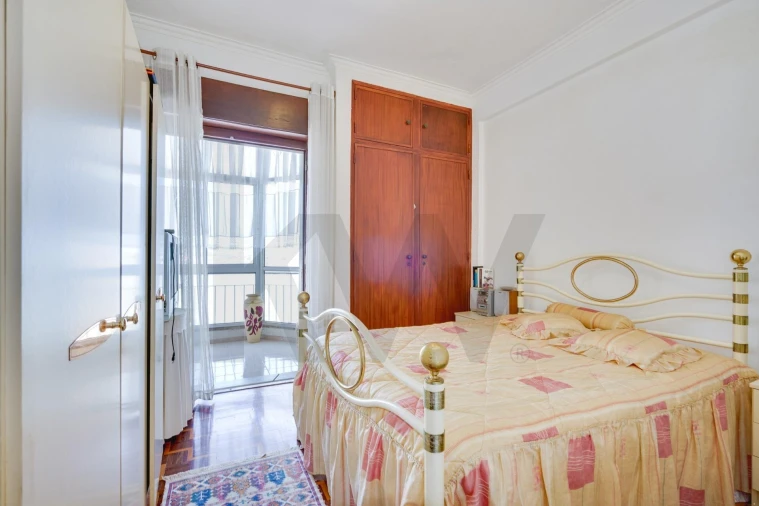 Apartamento T3 para Venda em Alfragide Foto 10