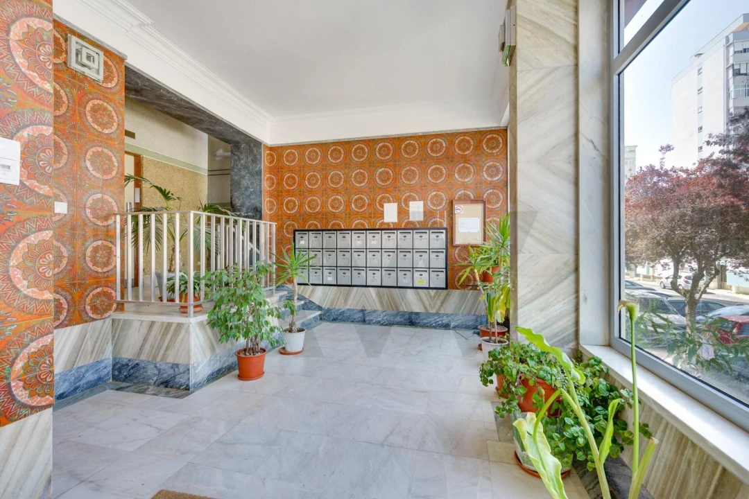 Apartamento T3 para Venda em Alfragide Foto 18
