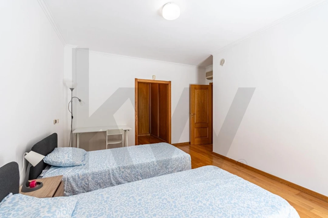 Apartamento T4 para Arrendamento em Parque das Nações Foto 10
