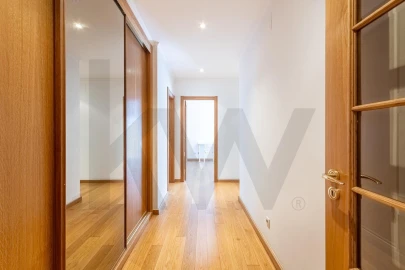 Apartamento T4 para Arrendamento em Parque das Nações
